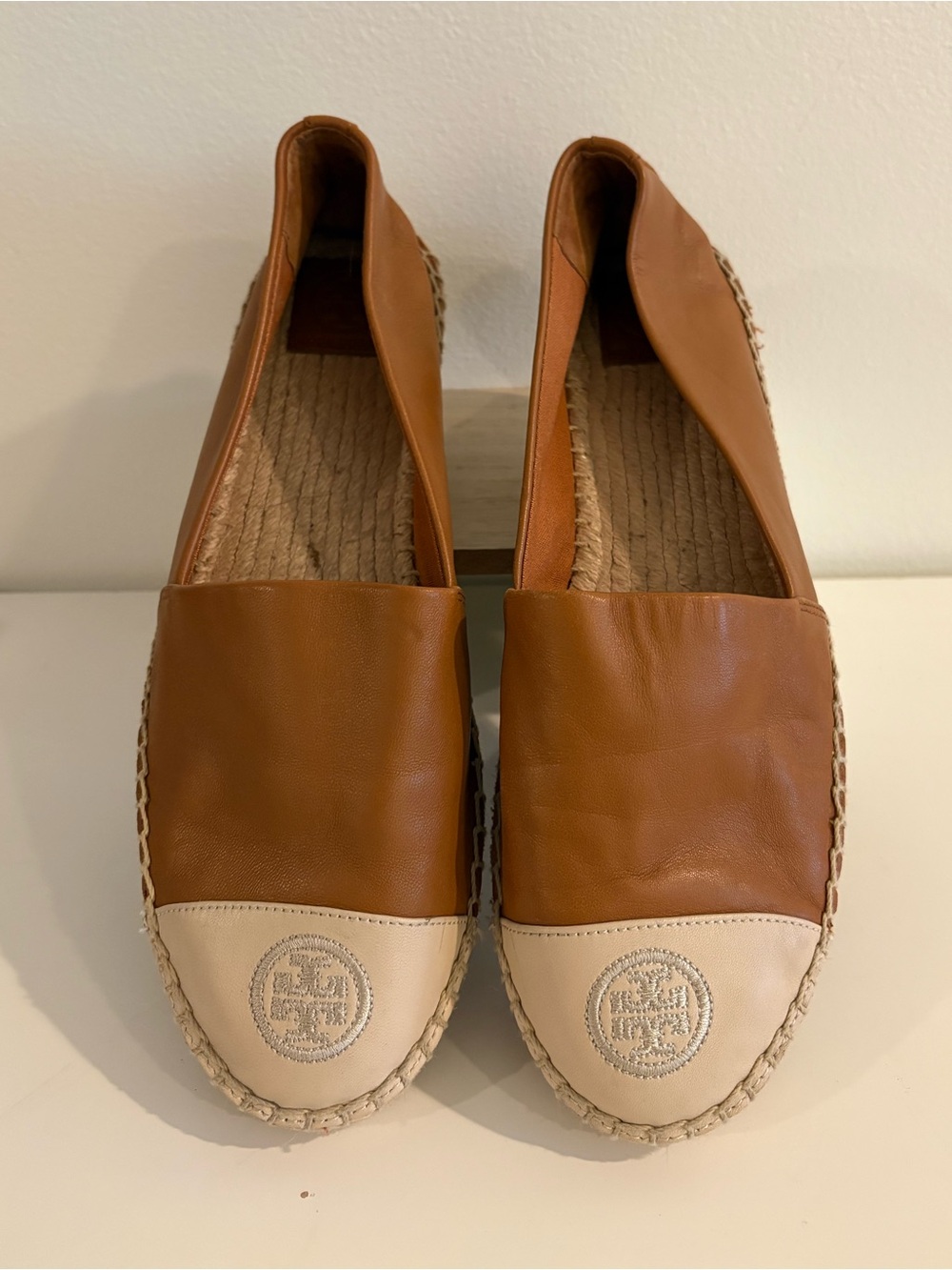 Tory Burch || Colorblock Espadrille Flats in Amber Dulce De Leche Tan Ivory 10